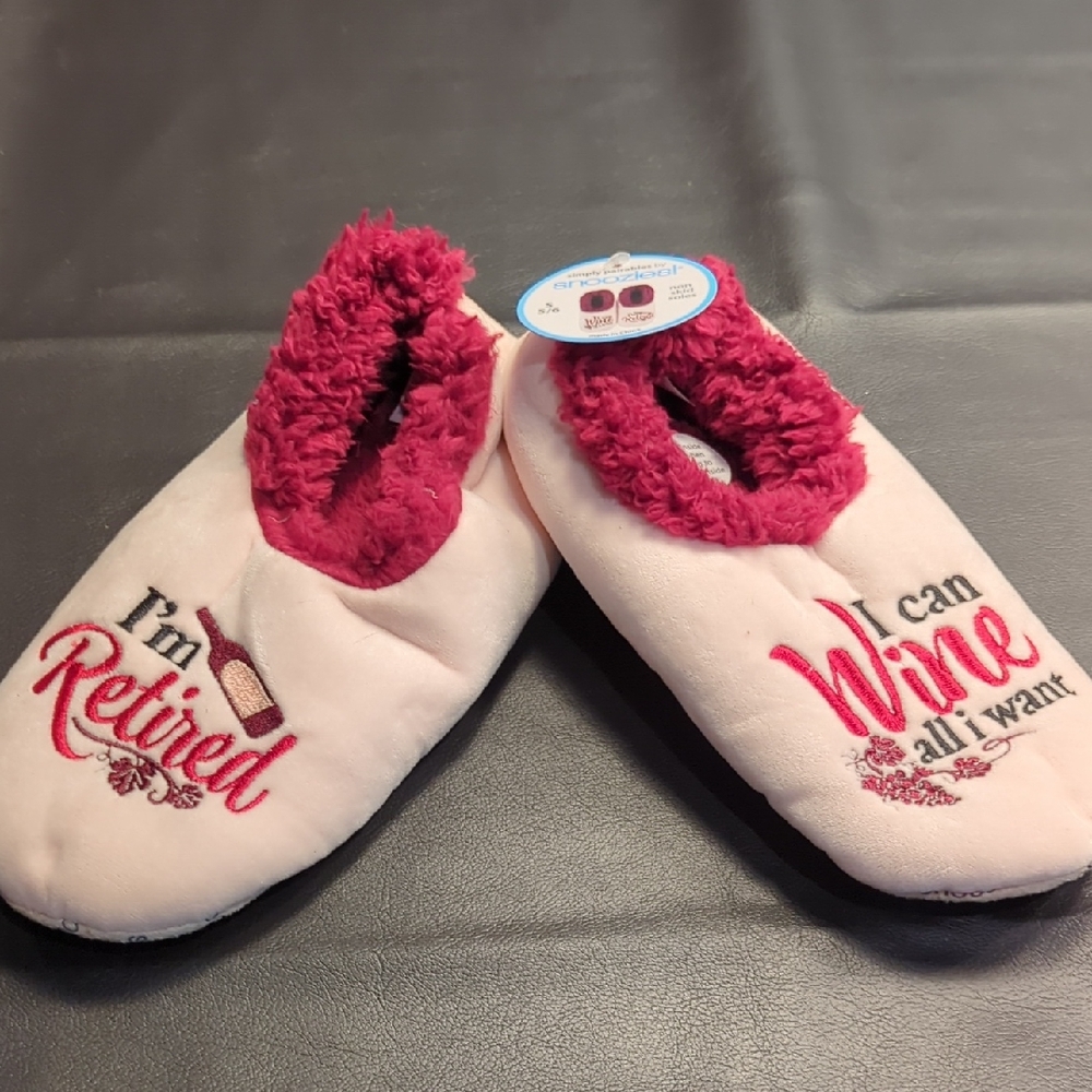 Women's Pink Fuzzy Slippers